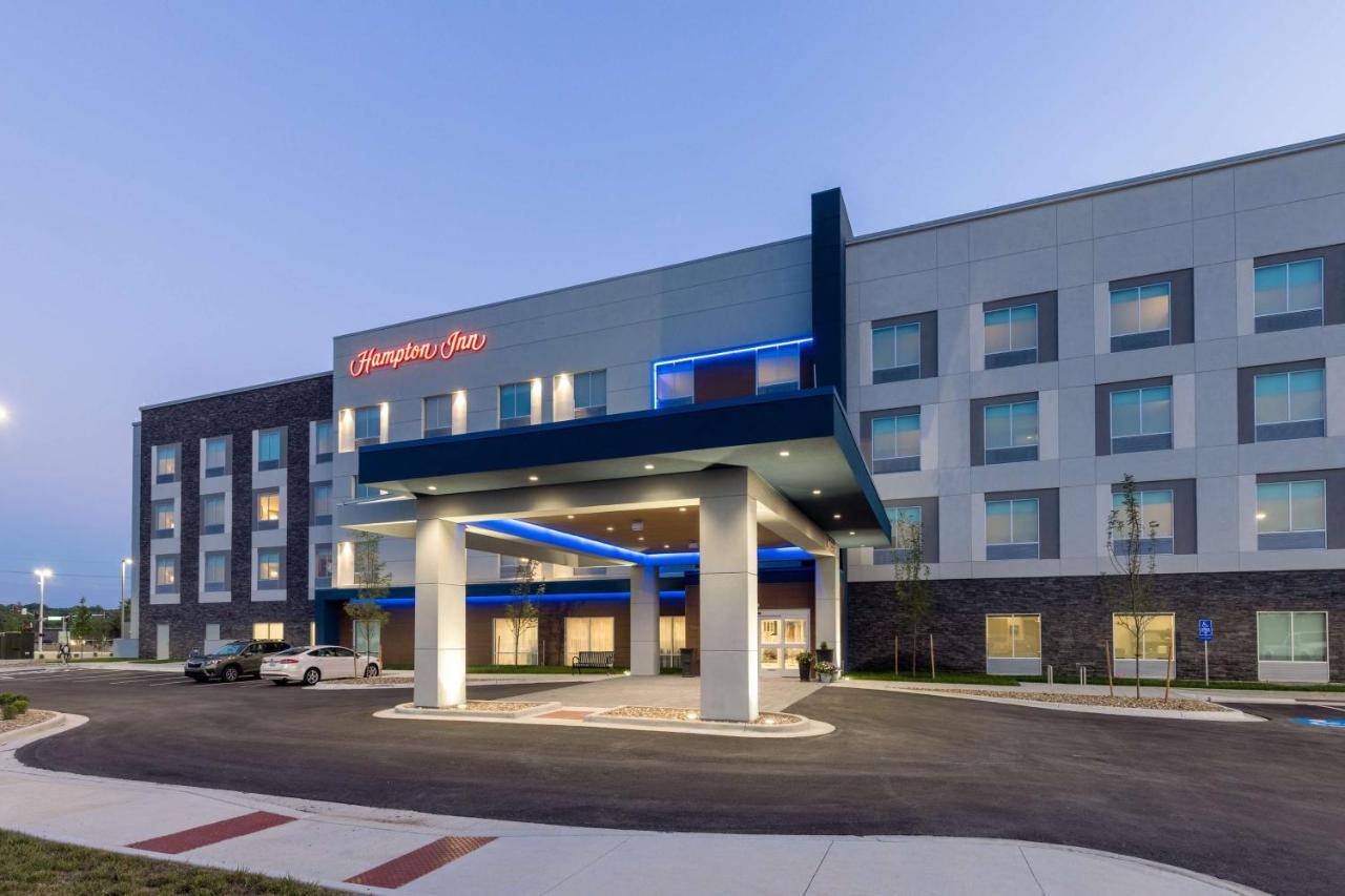 Hampton Inn Kansas City Southeast, Mo Экстерьер фото