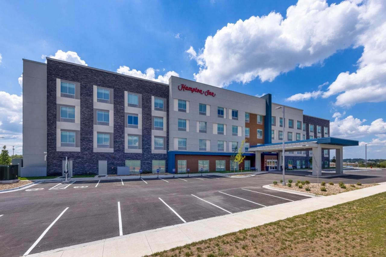 Hampton Inn Kansas City Southeast, Mo Экстерьер фото