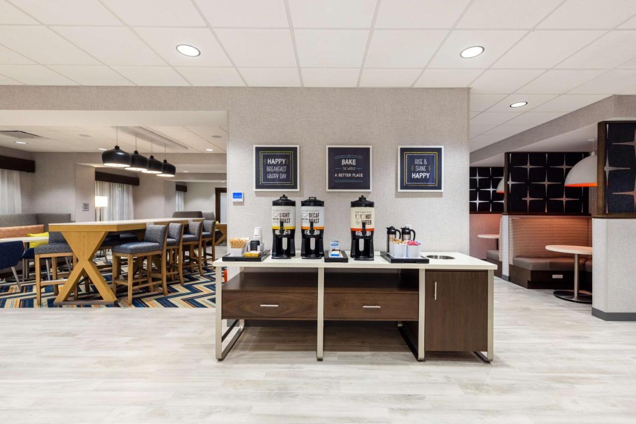 Hampton Inn Kansas City Southeast, Mo Экстерьер фото